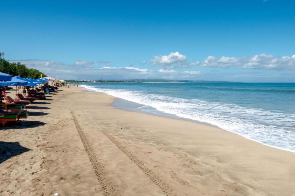 Bali Manik Beach Inn Кута Экстерьер фото