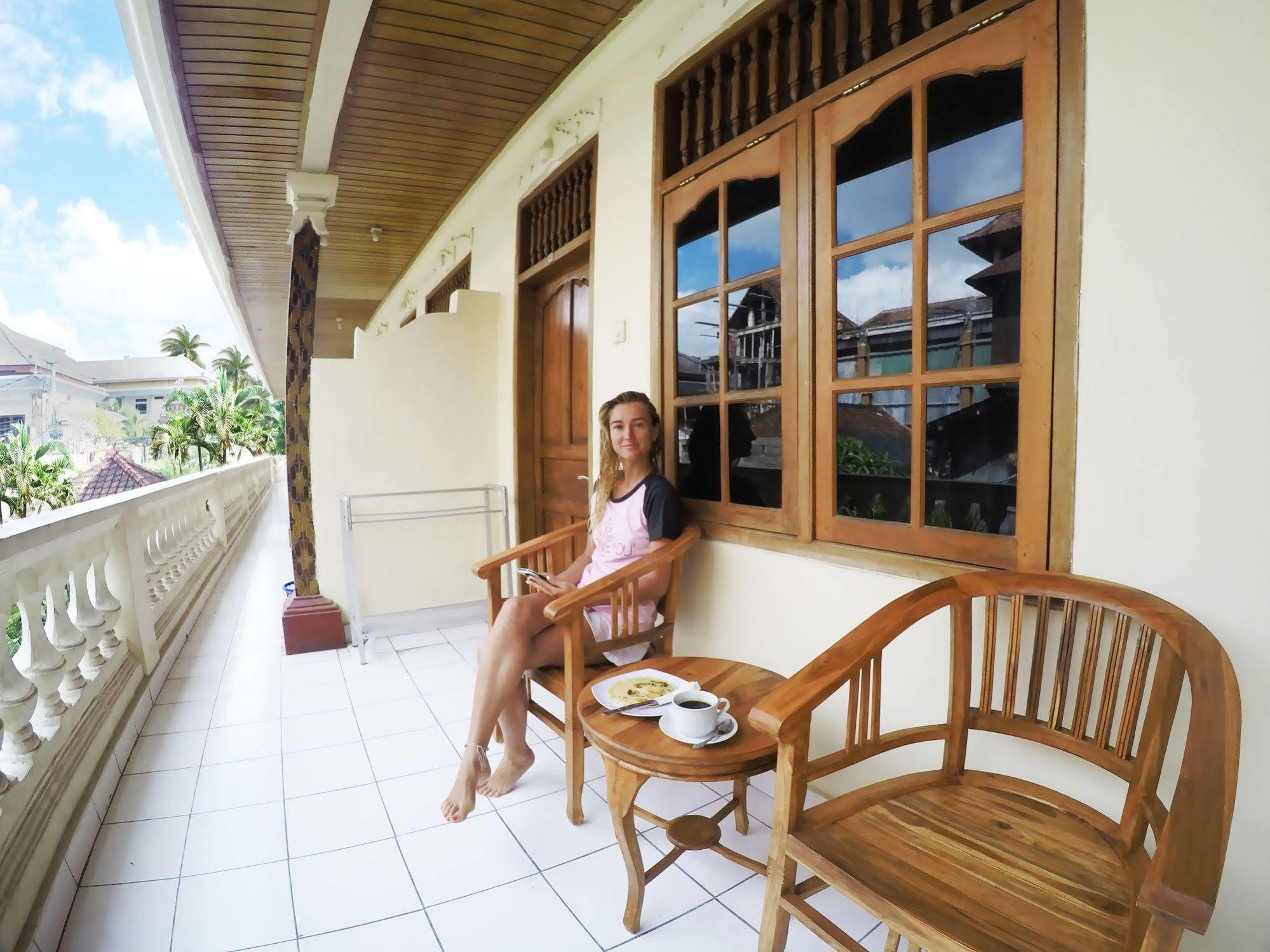 Bali Manik Beach Inn Кута Экстерьер фото