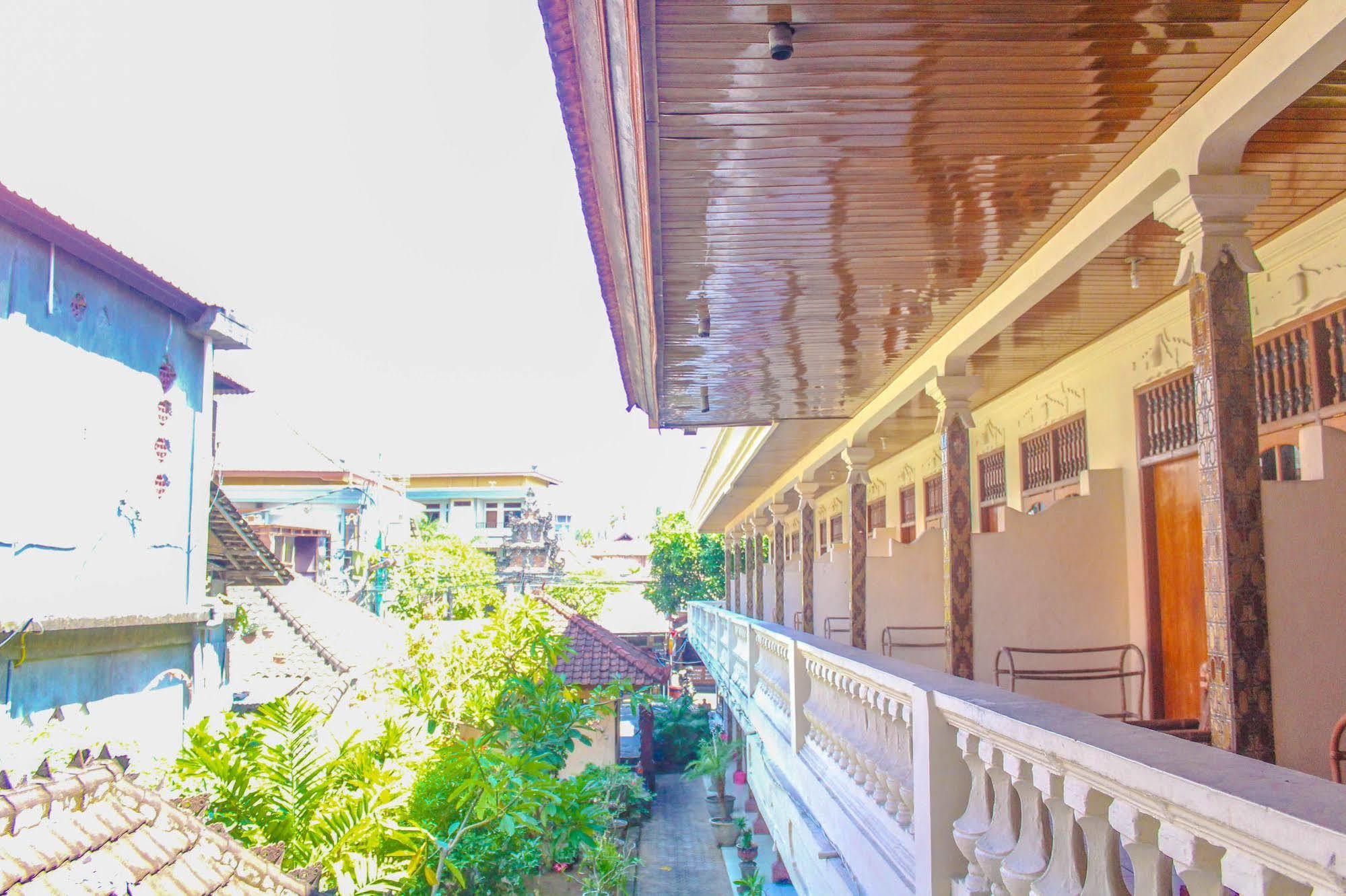 Bali Manik Beach Inn Кута Экстерьер фото